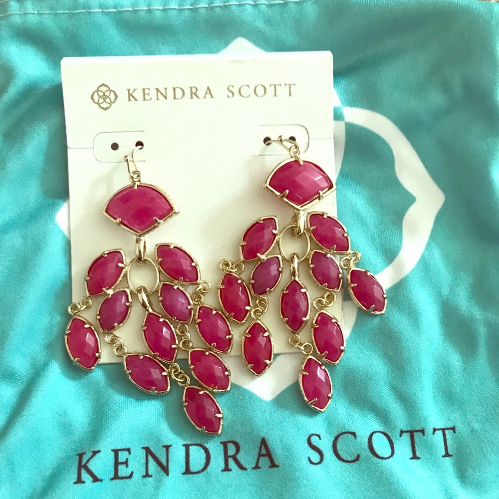 Kendra Scott pink earings